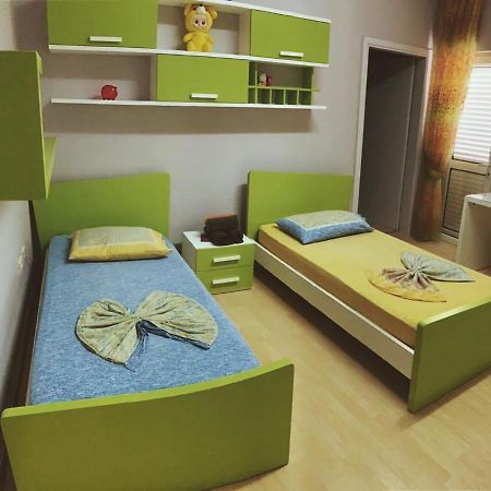 Toti Apartments ติรานา ภายนอก รูปภาพ